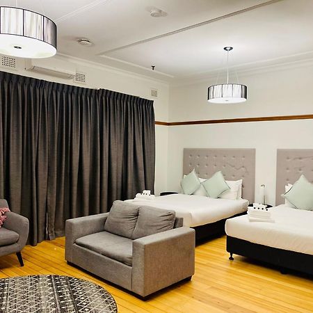 Guildford Hotel Esterno foto