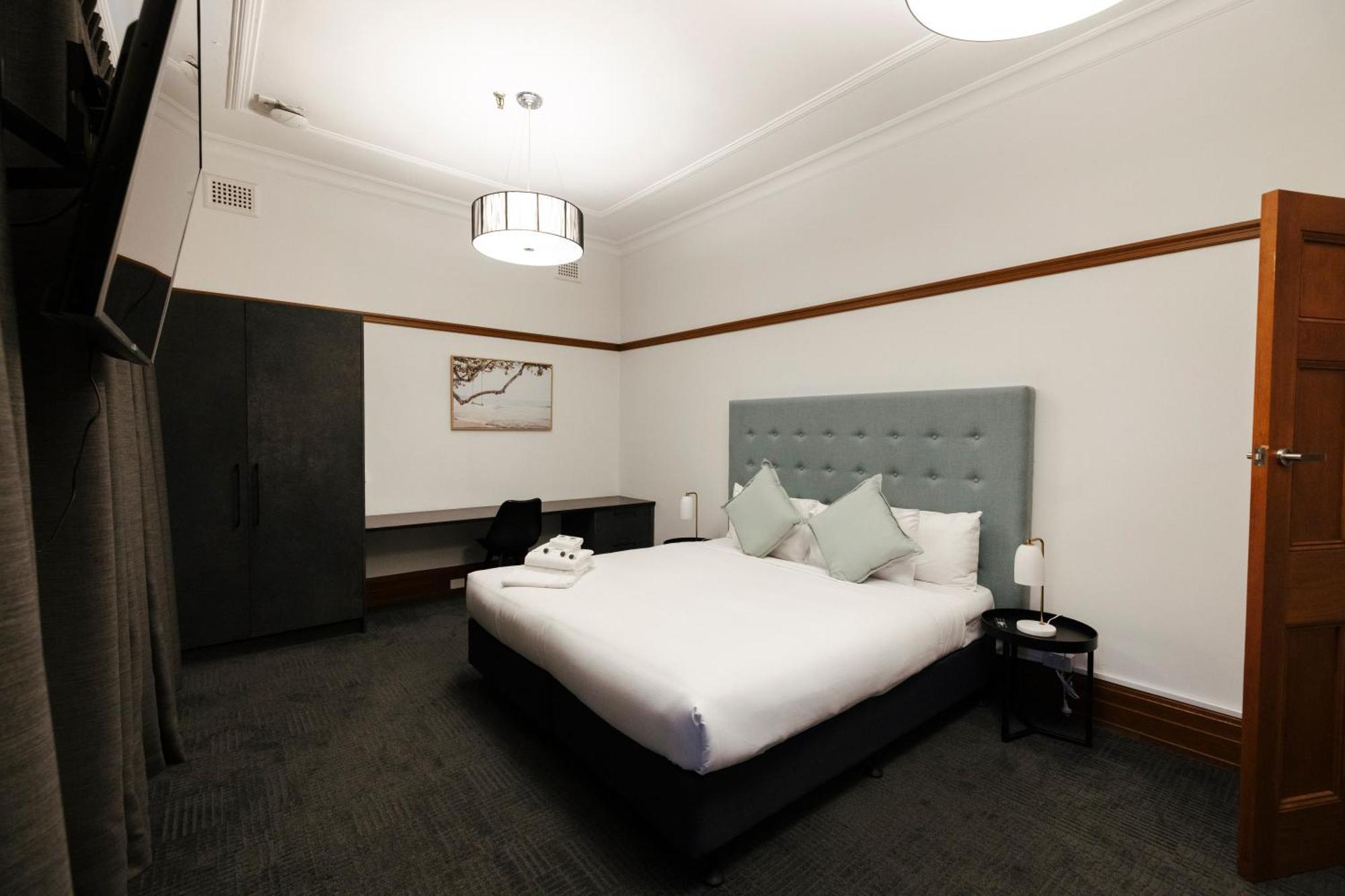 Guildford Hotel Esterno foto